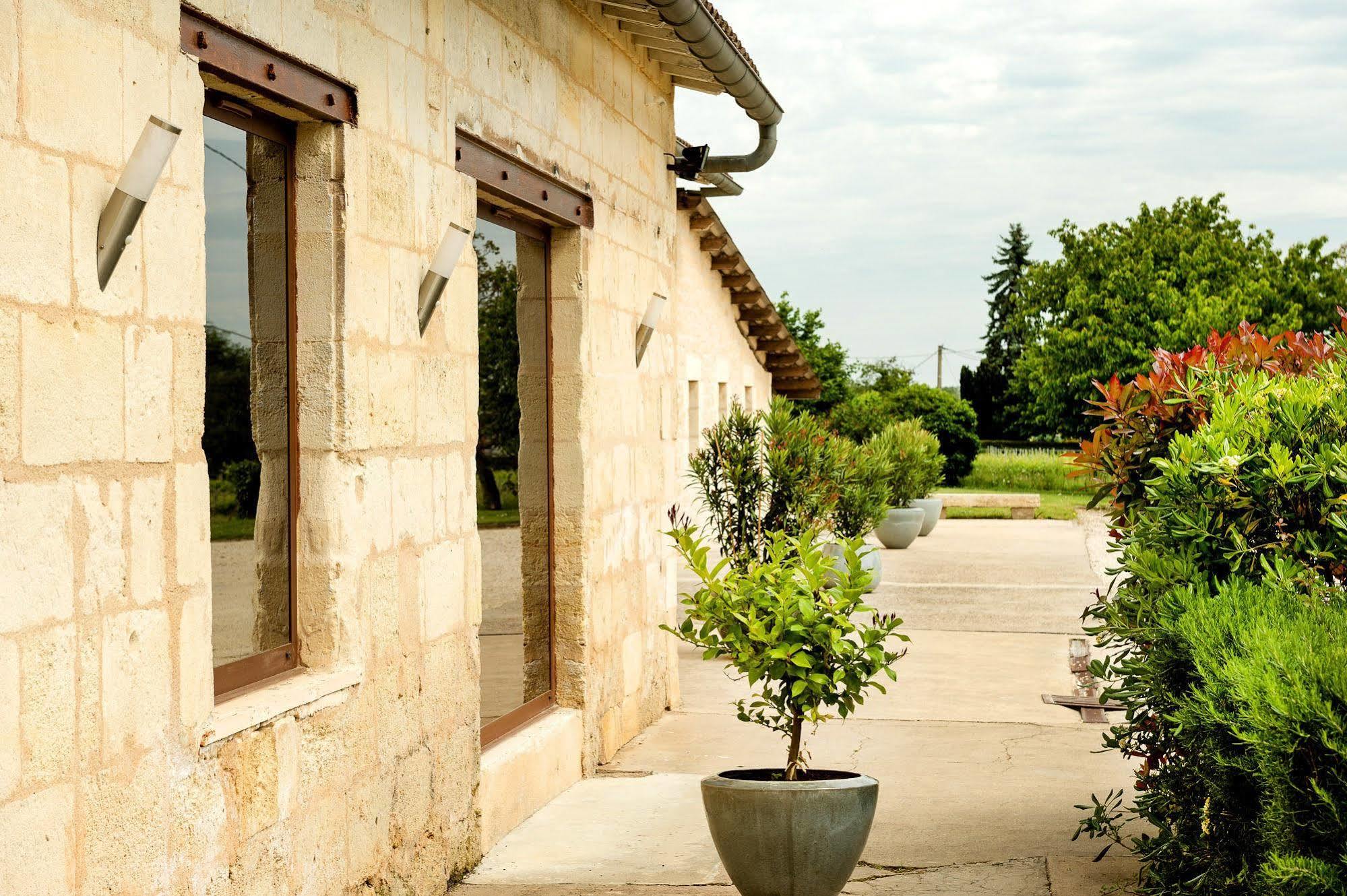 Bed and Breakfast Chateau La Mothe Du Barry Moulon-sur-Dordogne Exterior foto